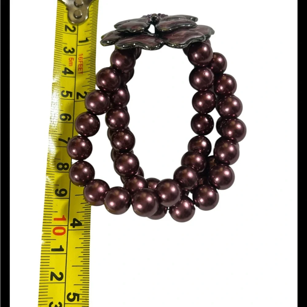 Vintage Luxe Mauve‎ Pearl Floral Statement Bracelet - Timeless Elegance